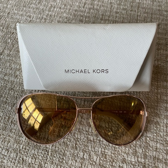Michael Kors sunglasses with case - Picture 4 of 4